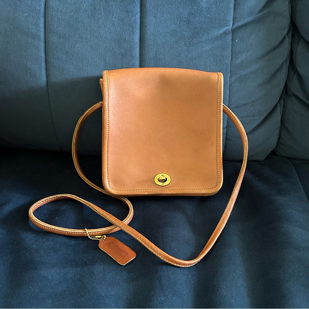 Vintage Coach Tan Leather Crossbody Bag